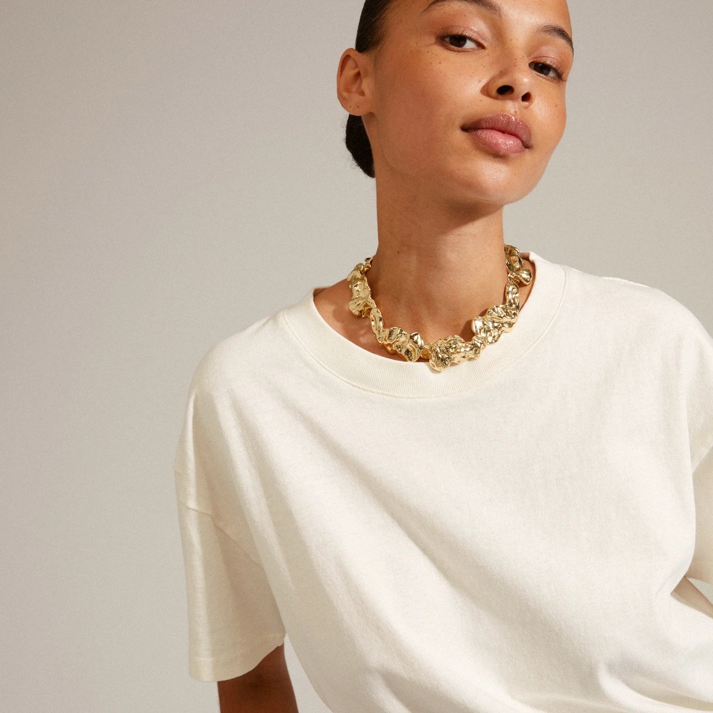 Pulse recycled statement necklace gold-plated